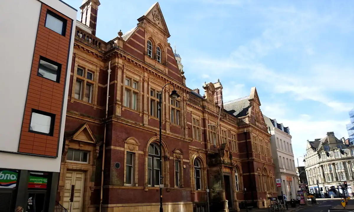 Wolverhampton city centre business environment